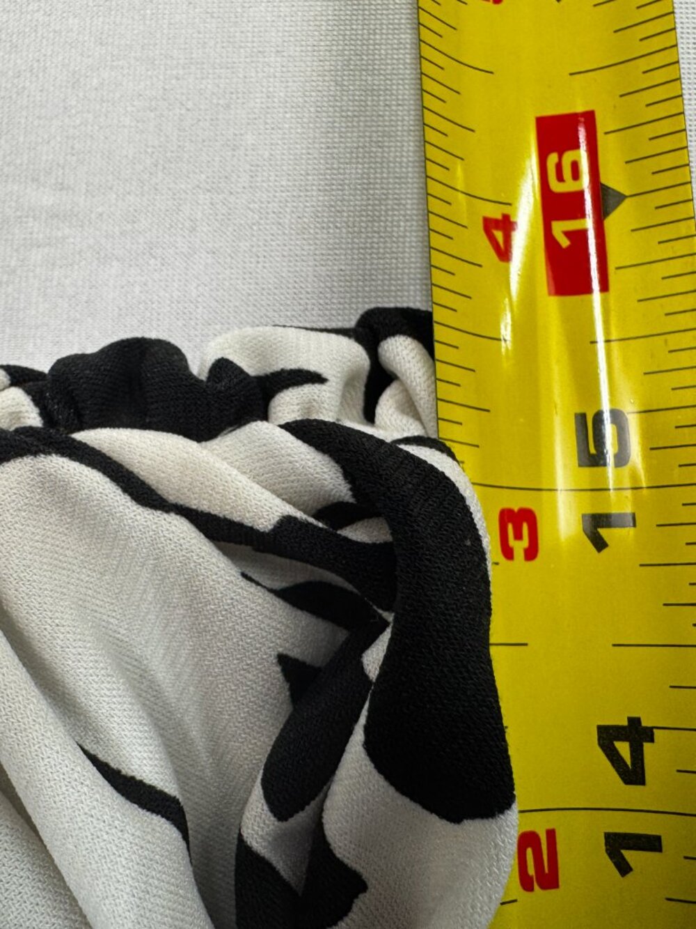 Chicos Black White Abstract Floral Faux Wrap Knee Length Dress Sz L - Picture 13 of 15
